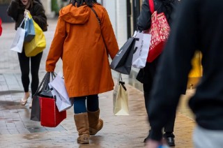 谁在为特朗普的关税买单？企业称：是你