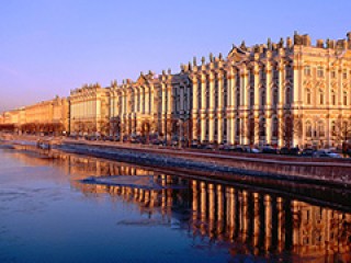 “期货美原油代码的设定依据是什么？这种依据有何意义？”