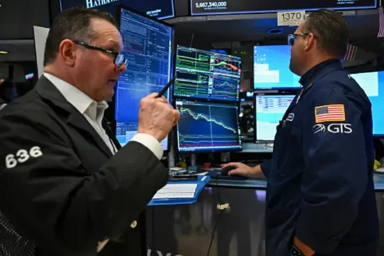 尾盘:美股加速下滑 道指重挫760点 第1张 尾盘:美股加速下滑 道指重挫760点 第1张