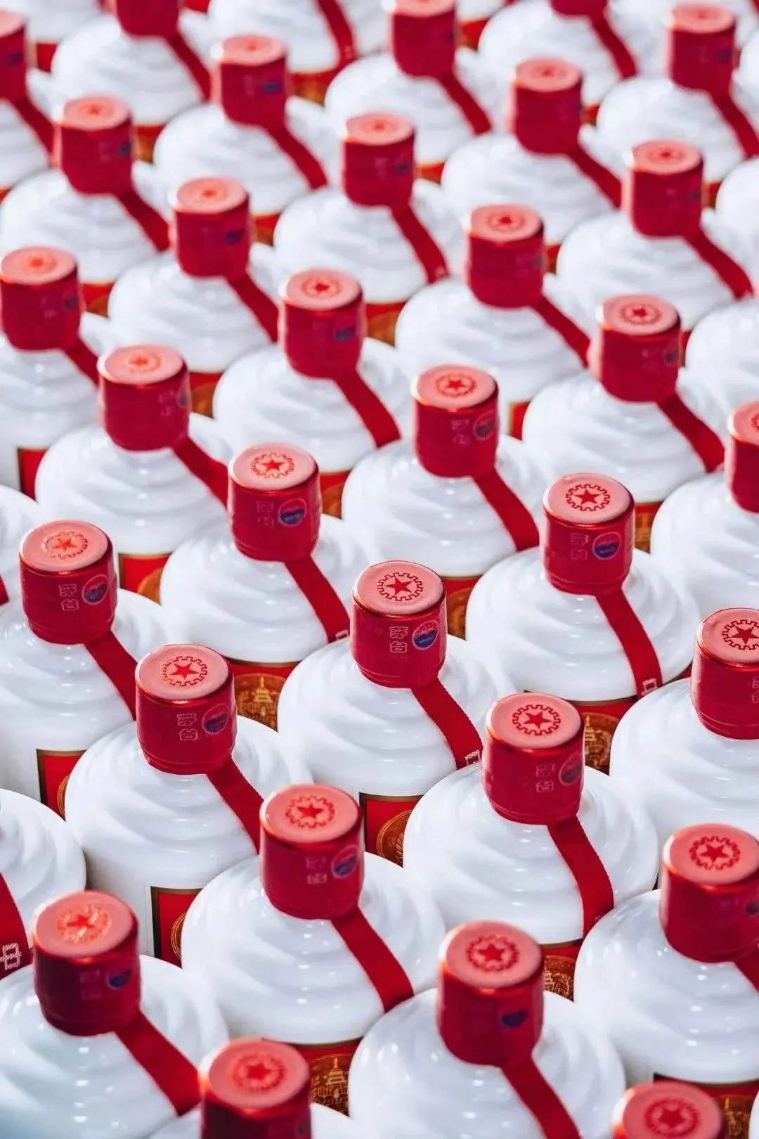 贵州茅台年报:净利同比增15.38%,系列酒营收站稳200亿 第3张 贵州茅台年报:净利同比增15.38%,系列酒营收站稳200亿 第3张