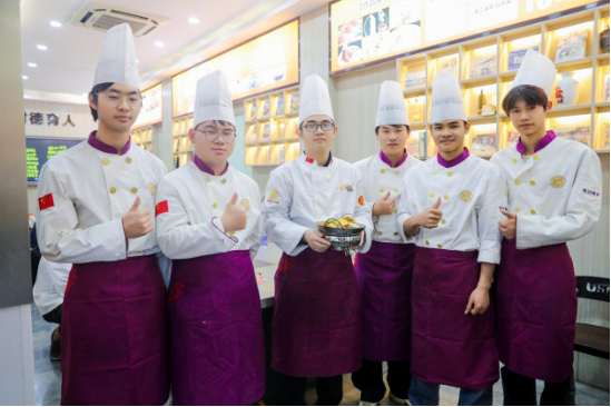 从核物理到中餐，一位复旦学子的跨界人生选择  第4张