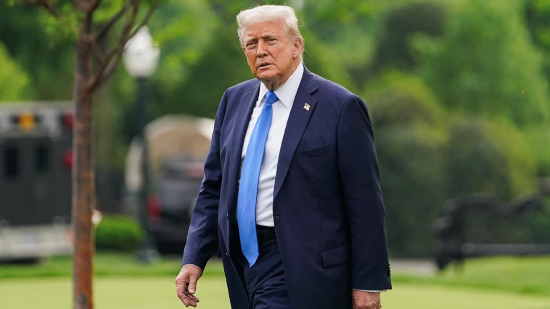 特朗普将经济“好的方面”归功于自己，将“坏的方面”归咎于拜登  第1张