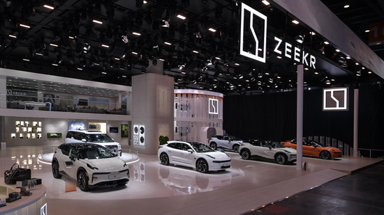 吉利汽车拟溢价13.6%私有化极氪:持续推动汽车业务整合,回归一个「吉利」 第1张 吉利汽车拟溢价13.6%私有化极氪:持续推动汽车业务整合,回归一个「吉利」 第1张