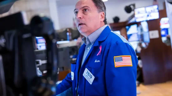 开盘：美股周一高开 标普指数再创历史新高  第1张