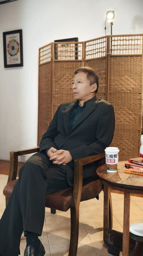 对话张朝阳：人生一定要折腾，要积极的做事情 | 直击乌镇  第1张