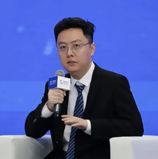 梁文锋代表DeepSeek，他代表梁文锋  第2张