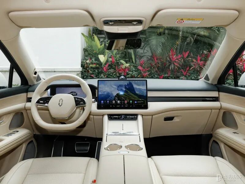 问界销冠天团再放大招!1.5万补贴延期,2026前下单都划算? 第10张 问界销冠天团再放大招!1.5万补贴延期,2026前下单都划算? 第10张