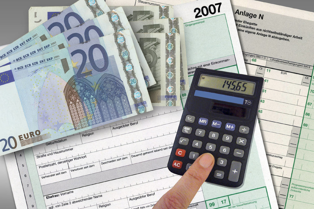 黄金价格波动与美元指数有何关联? 第1张 黄金价格波动与美元指数有何关联? 第1张