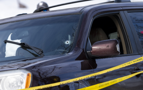 美国明尼阿波利斯市枪击事件发酵 民众抗议移民与海关执法局  第2张