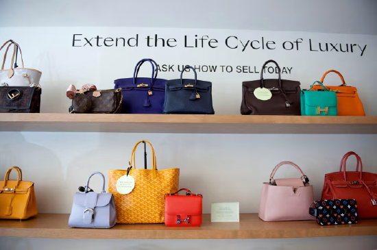 奢侈品二手市场蓬勃发展，品牌却难以从中获利  第1张