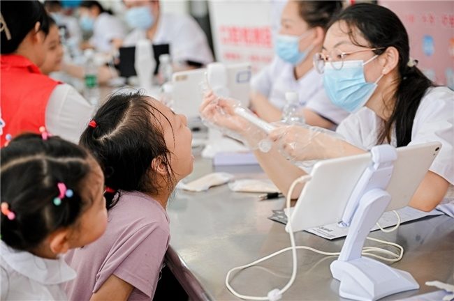 助力健康中国 守护儿童口腔健康 “舒客宝贝・关爱小乳牙科学防龋公益行动”湖南湘阴站圆满落幕 第3张 助力健康中国 守护儿童口腔健康 “舒客宝贝・关爱小乳牙科学防龋公益行动”湖南湘阴站圆满落幕 第3张