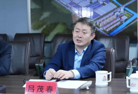 农行中层人事调整 农银金租总裁卸任 第5张 农行中层人事调整 农银金租总裁卸任 第5张