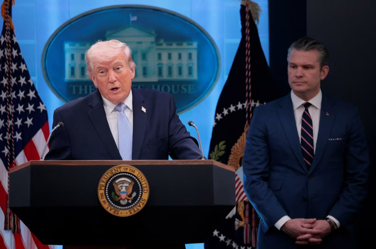 调集百余架各类航空器、实施欺骗作战 美公布营救飞行员行动细节  第1张